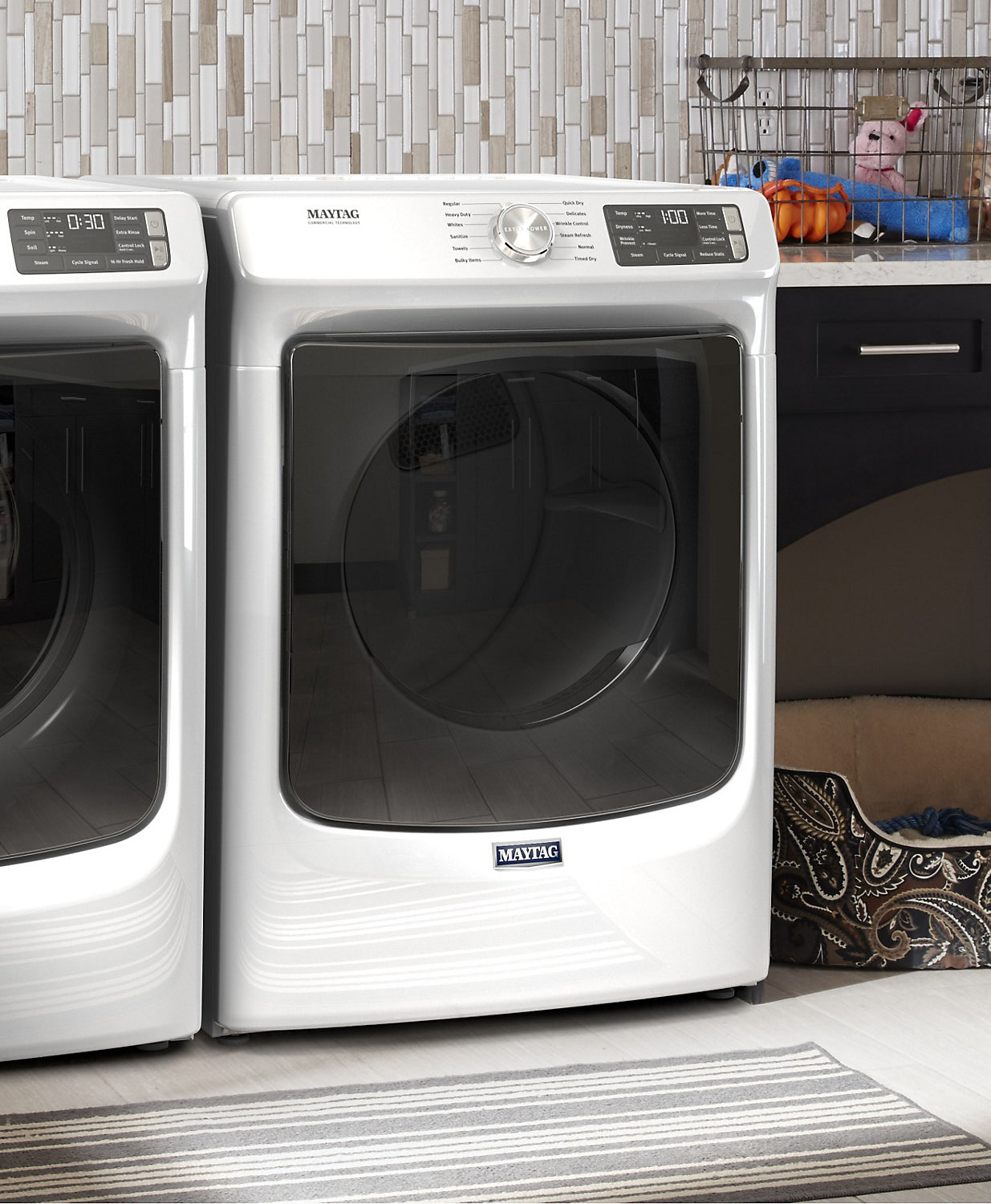 Maytag 7.3 Cu. Ft. Electric Dryer with Steam - White - Stackable - YMED6630HW | Sécheuse électrique à la vapeur Maytag de 7,3 pi³ - blanche - superposable - YMED6630HW