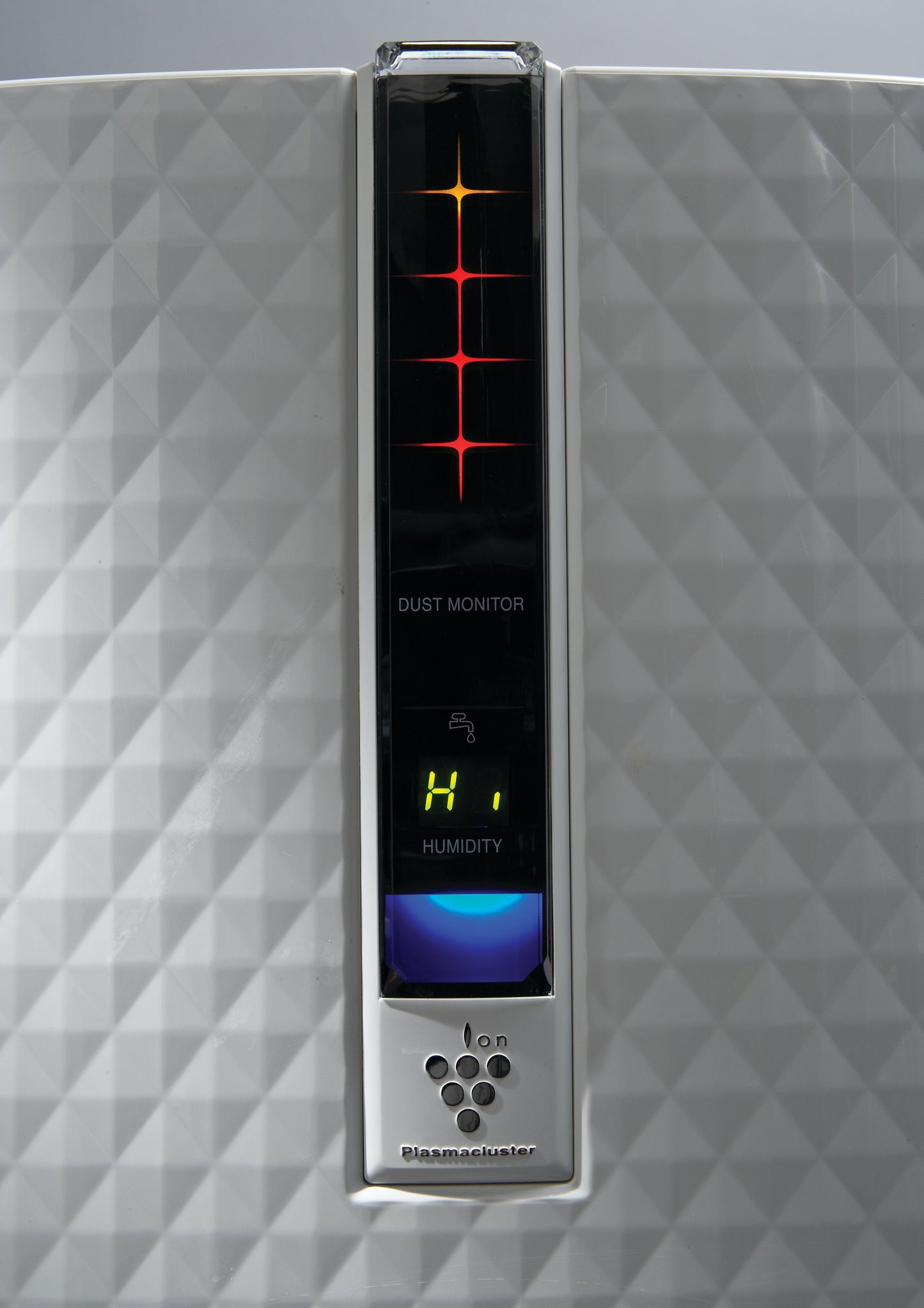 Sharp Plasmacluster® Air Purifier with Built-In Humidifier - KC850U | Purificateur d’air PlasmaclusterMD Sharp avec humidificateur intégré - KC850U | KC850UWW