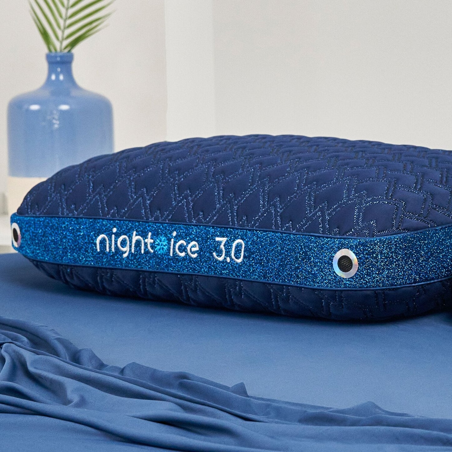 BEDGEAR Night Ice 3.0 Performance Pillow - Side Sleeper | Oreiller haute performance Night Ice 3.0 de BEDGEAR - pour dormeur sur le côté