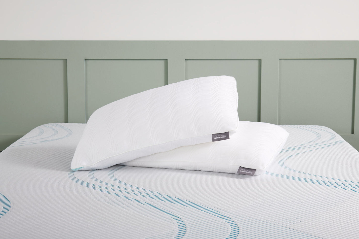 Tempur-Pedic® TEMPUR-Essential™ Adjustable Pillow | Oreiller ajustable TEMPUR-EssentialMC de Tempur-PedicMD
