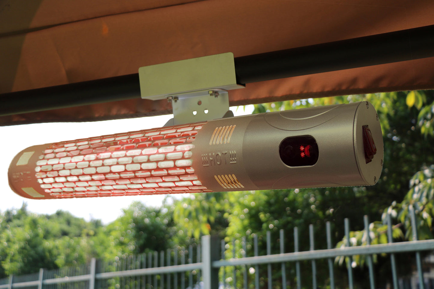 Westinghouse Infrared Electric Wall-Mounted Patio Heater - WES31-1592|Radiateur de terrasse mural électrique et à infrarouge Westinghouse - WES31-1592