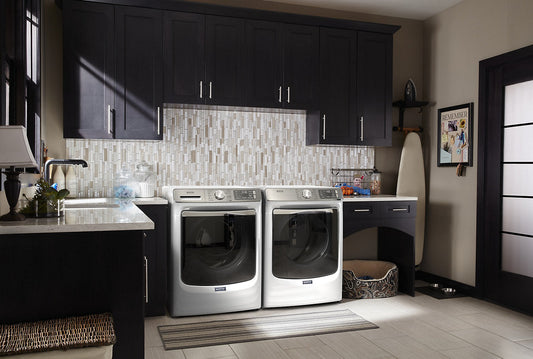 Maytag Front-Load 5.8 Cu. Ft. Smart Washer with Extra Power and 7.3 Cu. Ft. Gas Smart Dryer - White|Laveuse frontale 5,8 pi3 Extra Power et sécheuse gaz intelligente 7,3 pi³ Maytag - blance|MAFL86GW