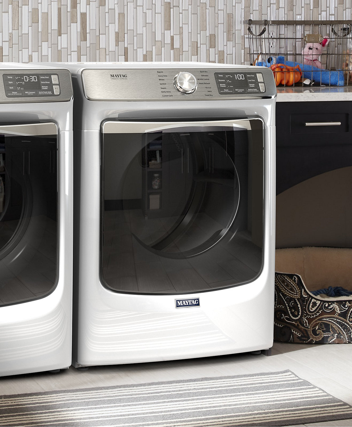 Maytag 7.3 Cu. Ft. Smart Electric Dryer with Steam - White - Stackable - YMED8630HW | Sécheuse électrique intelligente à la vapeur Maytag de 7,3 pi³ - blanche - superposable - YMED8630HW