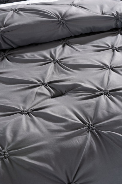 Brianna Dark Grey 3-Piece King Comforter Set|Ensemble d'édredon Brianna 3 pièces gris foncé pour très grand lit