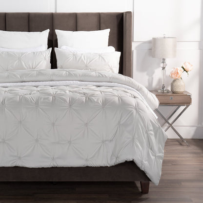 Brianna Light Grey 3-Piece Full/Queen Comforter Set|Ensemble d'édredon Brianna 3 pièces gris clair pour lit double ou grand lit|BRILG3FQ