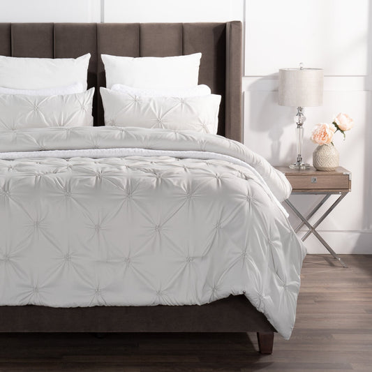 Brianna Light Grey 3-Piece Full/Queen Comforter Set|Ensemble d'édredon Brianna 3 pièces gris clair pour lit double ou grand lit|BRILG3FQ