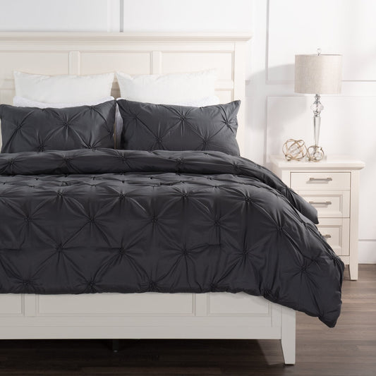 Brianna 3-Piece Full/Queen Comforter Set - Dark grey | Ensemble d'édredon Brianna 3 pièces gris foncé pour lit double ou grand lit