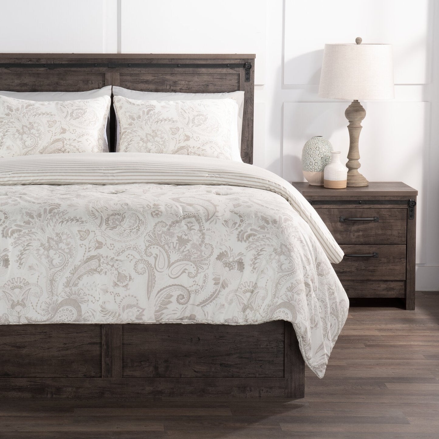 Indie Paisley 3-Piece Full/Queen Comforter Set - White|Ensemble d'édredon Indie Paisley 3 pièces pour lit double ou grand lit - blanc|PAISL3FQ