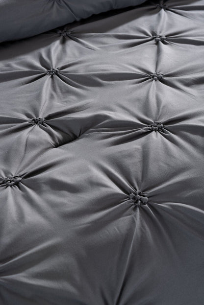 Brianna 3-Piece Full/Queen Comforter Set - Dark grey | Ensemble d'édredon Brianna 3 pièces gris foncé pour lit double ou grand lit